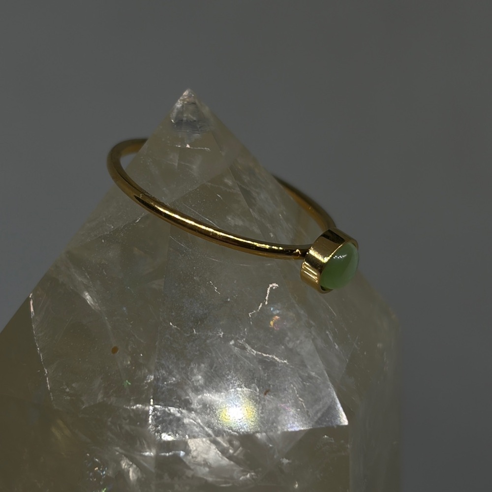 18k Gold P Dainty Jade Ring - Picture 3 of 5